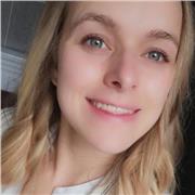 Aide aux devoirs et à la compréhension des leçons.